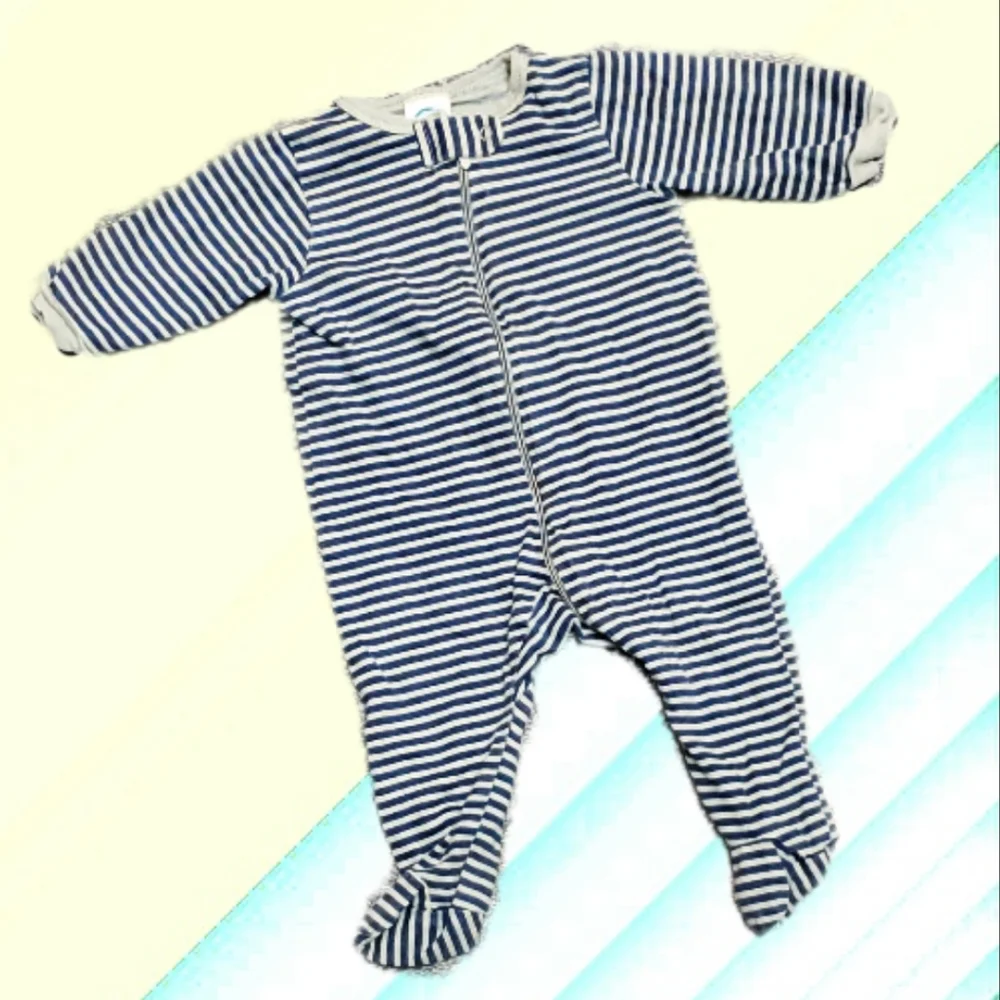 Footed sleeper - Picture 1 of 4